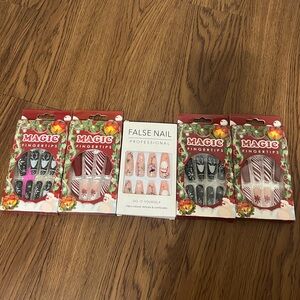 Magic Fingertips Holiday Press On Nails 5 Sets